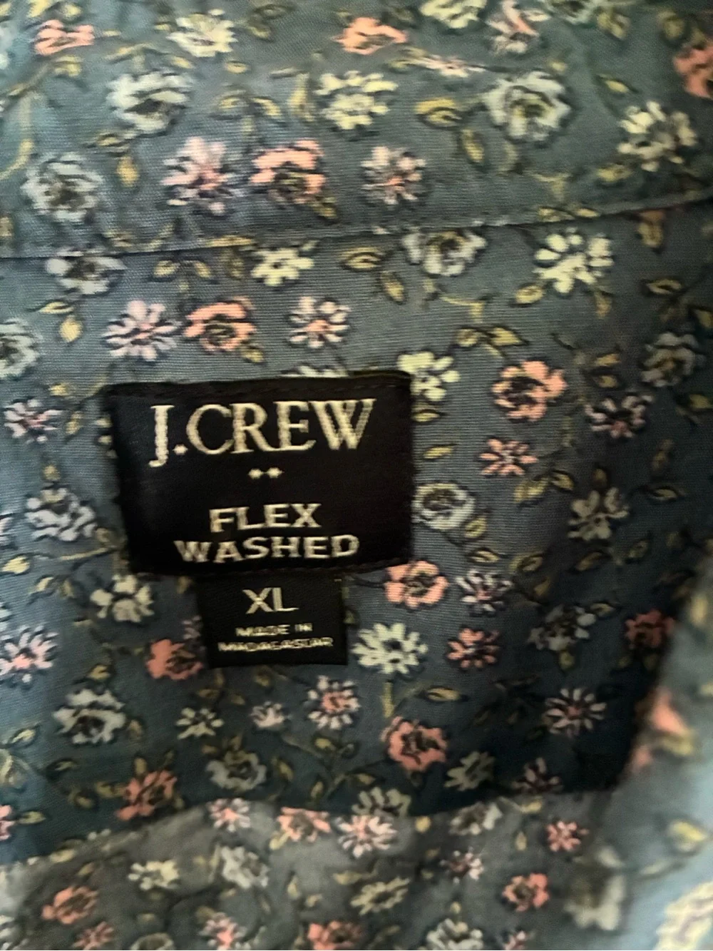 J. Crew Blue Floral Flex Washed Button-Up Shirt
